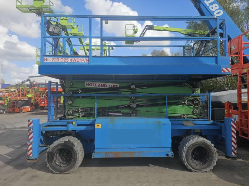 https://resaleimages.afi-rentals.co.uk/forsale/hollandlift/hl220/2016/hollandlift-hl220-2016-1.jpg